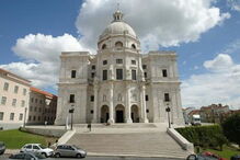 Panteão Nacional, Santa Engrácia, igreja, Aquilino Ribeiro, Eusébio, Amália Rodrigues, presidentes