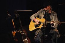 neil young, grunge, concerto, atuação, youtube, fãs