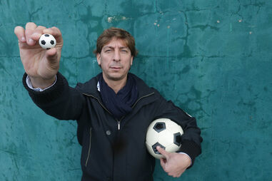 Pedro Franco, Franco, Cristiano Ronaldo, Bola de Ouro, Moeda de troca, Nacional, Rio Ave, Coreia do Sul, Futebol, Futebolista, FC Seoul, Seul, Ex-futebolista, Direitos de formação, Sporting, Madeira, Alvalade, Aurélio Pereira, Fernando Aguiar, Andrade, Ricardo Nascimento