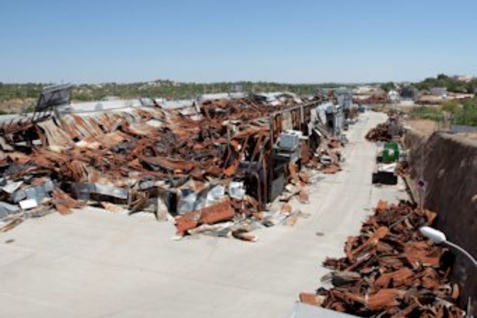 Retail, Portimão, destroços, fogo, incêndio