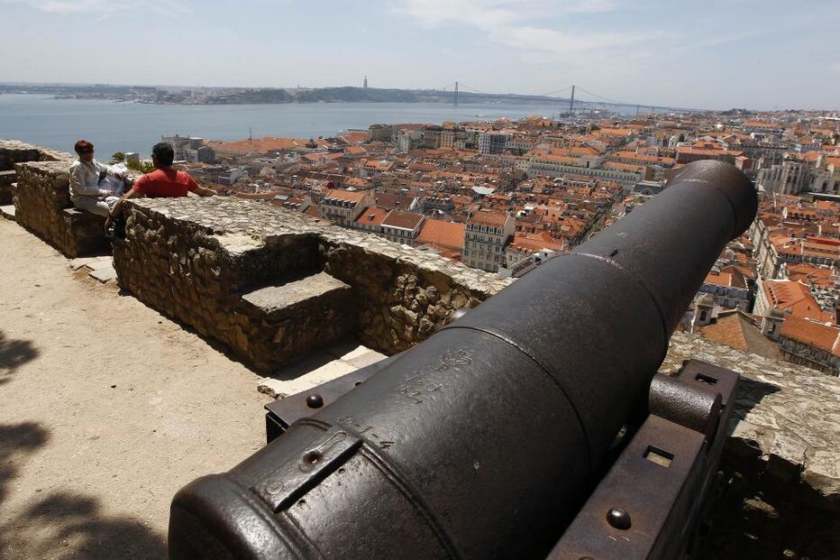 Lisboa, Castelo, São Jorge, visitas, estrangeiros, turistas, milhão, monumento