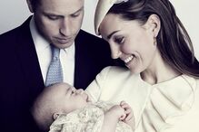 Kate Middleton vai de férias com príncipe George