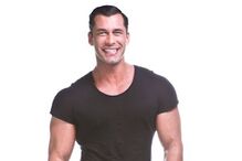 Francisco Macau, culturismo, Facebook, sexo, marido