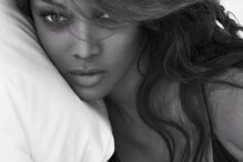 Fotogaleira: Famosas despidas em sessão fotográfica