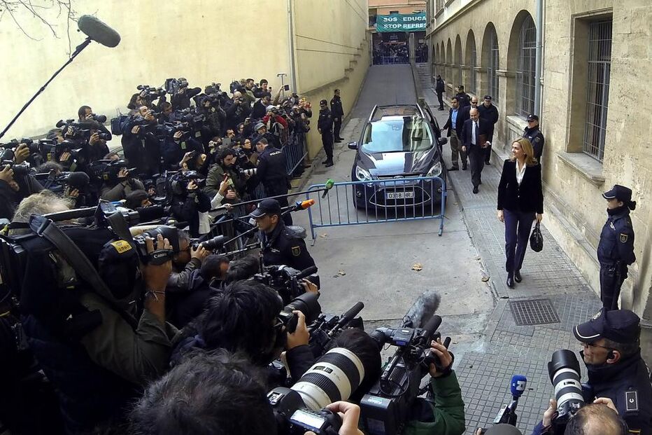 Espanha, Infanta Cristina, tribunal de Maiorca, Filha do rei espanhol, arguida, delitos