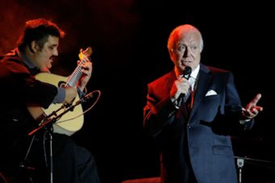 carlos do carmo, atua, concerto, cruzeiro