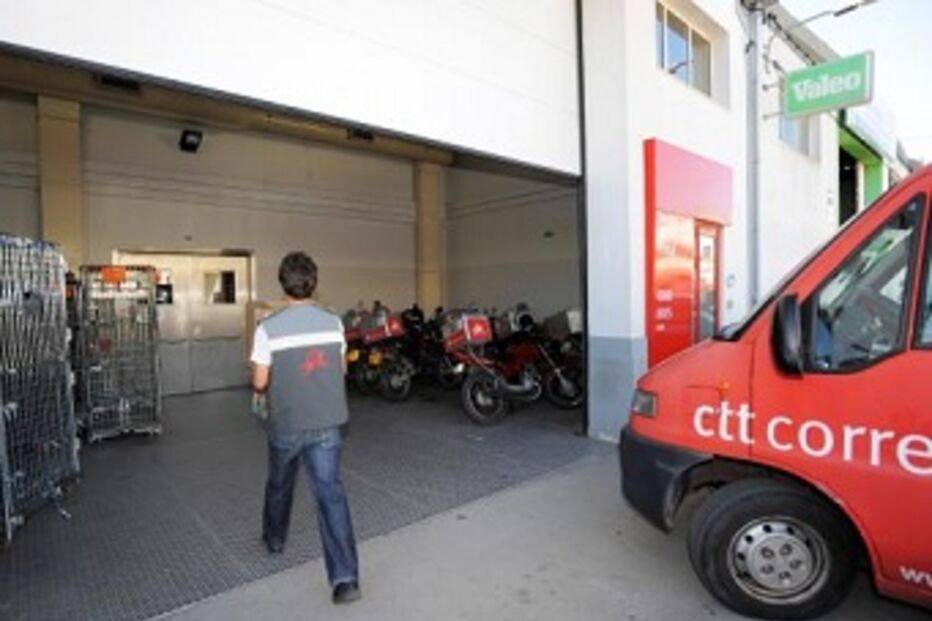 Sindicato Nacional dos Trabalhadores dos Correios, CTT, carteiros, venda, cautelas, Vítor Narciso