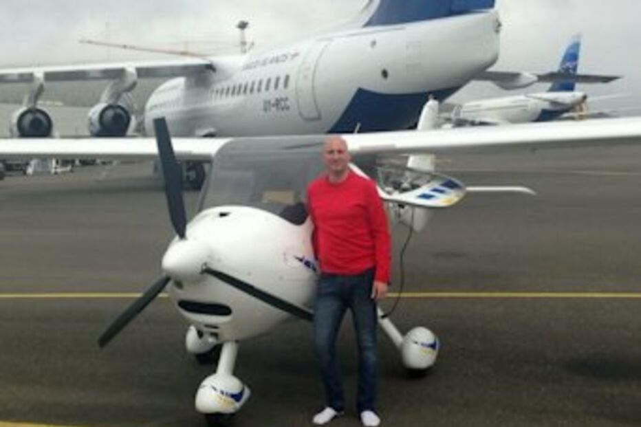 homem, faz, viagem, canadá, inglaterra, avião, pequeno