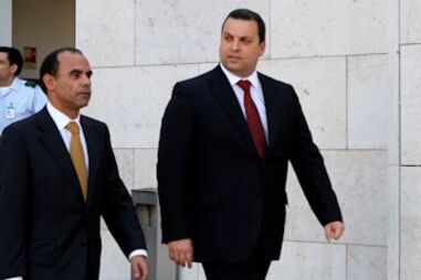 superespião, quer, voltar, brasil