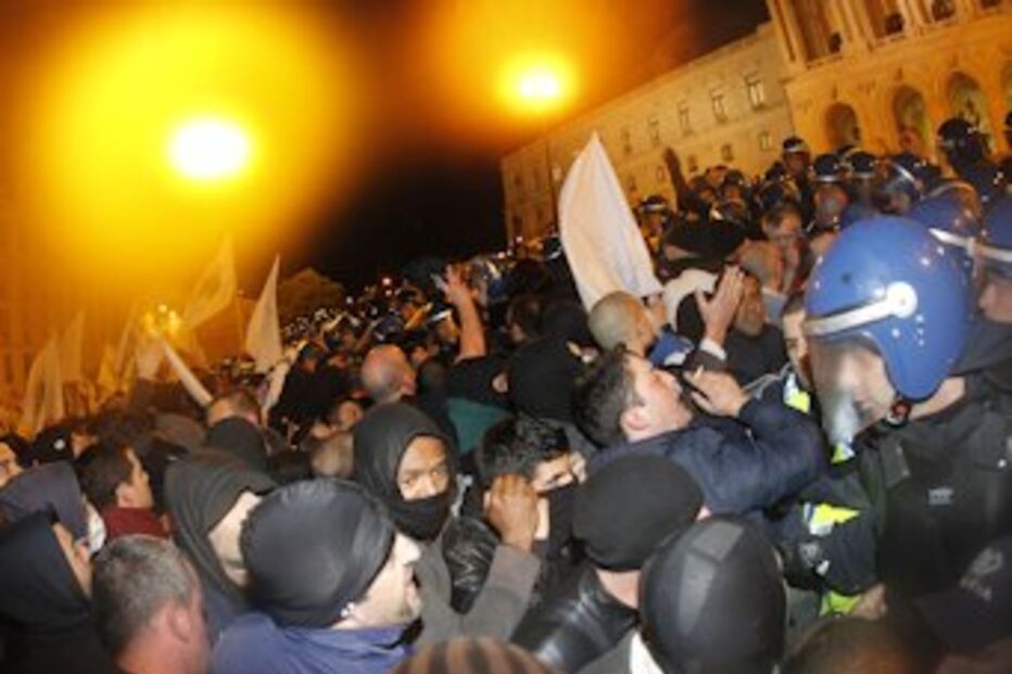 guarda prisional, Carregueira, Sintra, violência doméstica, ofensas, manifestação, PSP, Parlamento, protesto
