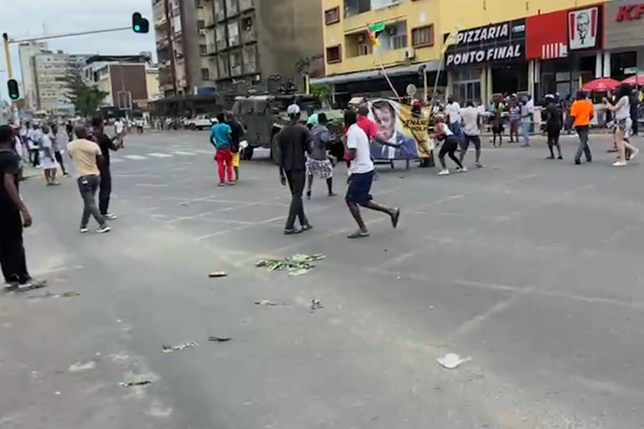 militar, gnr, suspenso, fazer, strip, farda, vestida