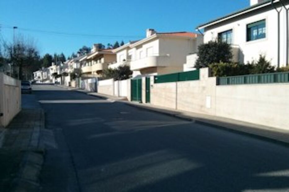 Valongo, crime, roubo, violência, vendedores, ouro, ladrão, disparos, caçadeira