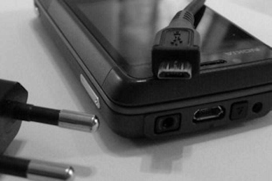 carregadores, telemóveis, compatíveis, comum