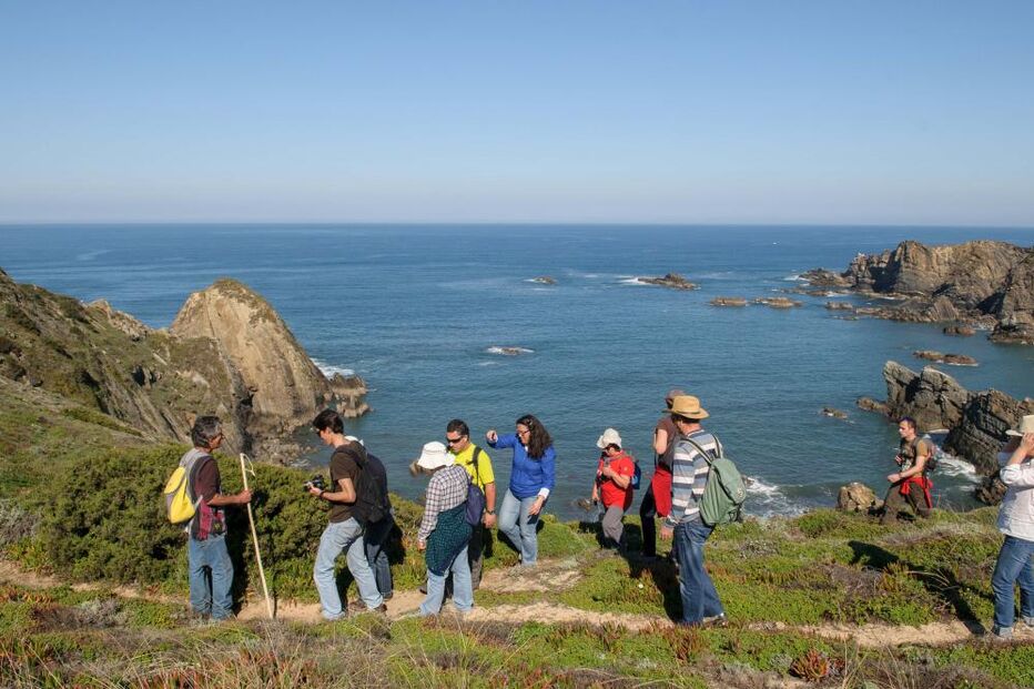 Caminhadas, trilhos, interior, portugal, mortágua, pia do urso, espichel, sintra, macedo de cavaleiros, valongo, odemira, messines, aljezur, castro marim, batalha, monchique, andar a pé  