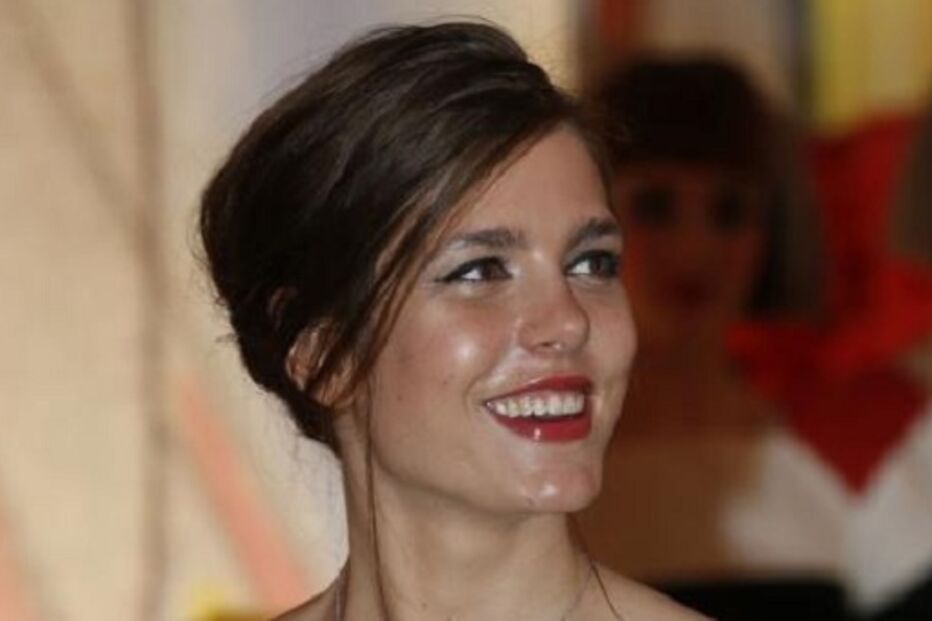 Charlotte do Mónaco solitária no Baile da Rosa