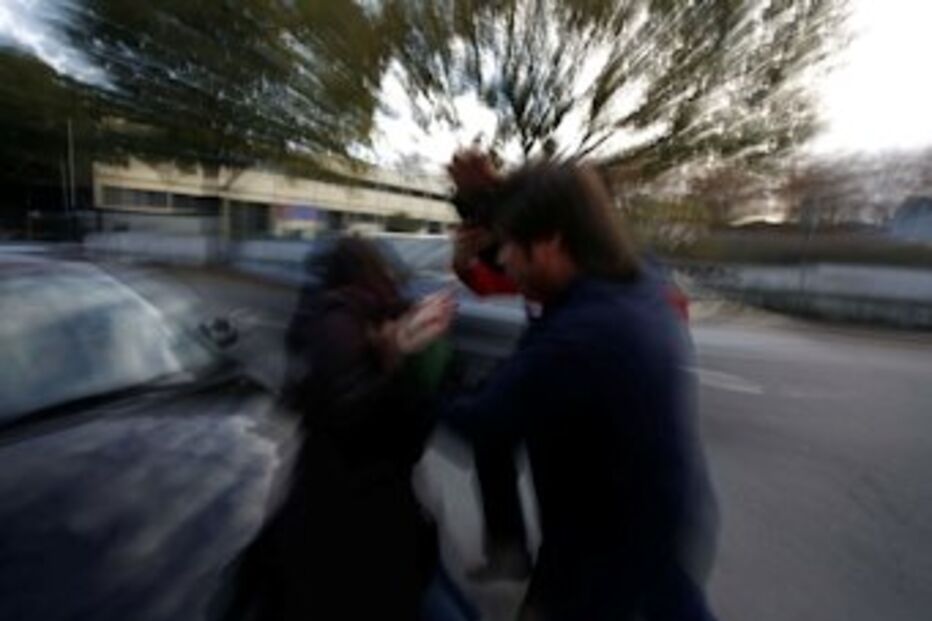 alcoolizado, tenta, atropelar, mulher