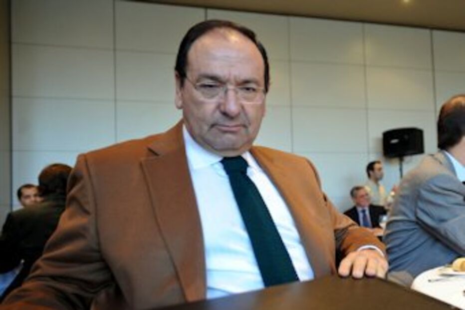 Mário Crespo, SIC, reforma, jornalismo, contrato, Francisco Pinto Balsemão, Angola