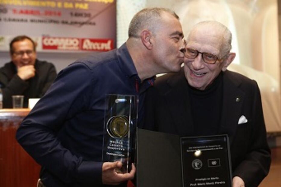 homenagem, beijo, Domingos Castro, Moniz Pereira, coragem, treinador