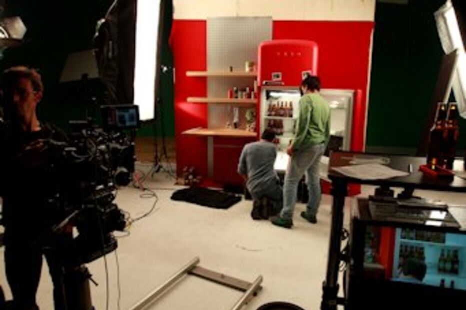 tv e média, publicidade, crise