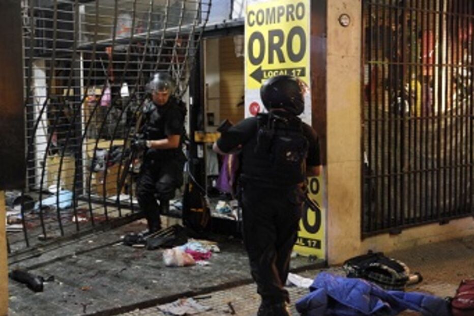 Argentina, detidos, Buenos Aires, mega-operação, crime, região, violência, capital, segunda-feira, bairros, extremo oeste, cidade, imprensa local, comissário