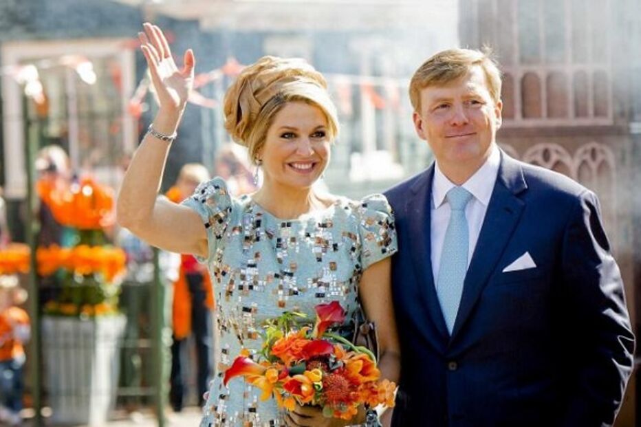 Rainha Máxima apalpada por autarca  