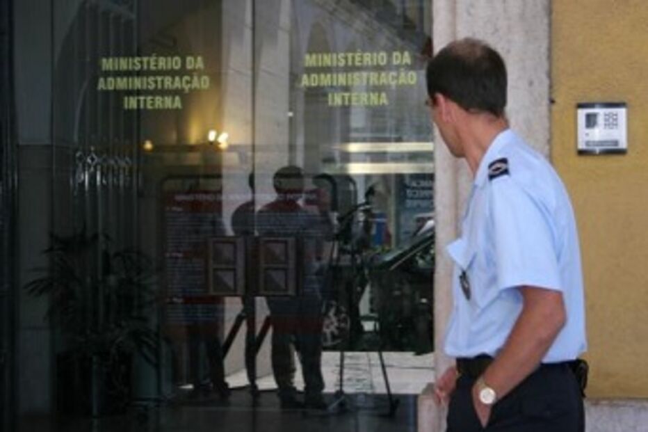 Detido ex-diretor do MAI