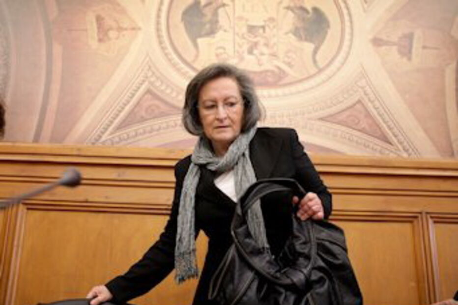 Maria de Lurdes Rodrigues, ministra da Educação, José Sócrates, réu, prevaricação 