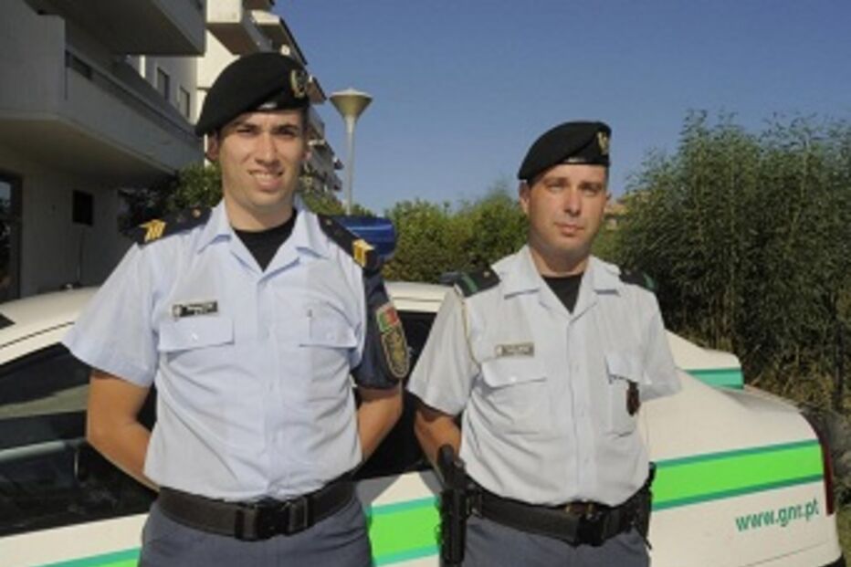 Quarteira, militares, GNR, evitar, suicídio, serviço, dever, salvamento, vida, mulher, saltar, conversar, Ricardo Faria, Carlos Moura, Algarve