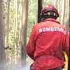 <![CDATA[ Mais de 250 operacionais e nove meios aéreos combatem fogo na Guarda ]]>