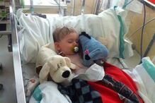 solidariedade, bebé, Cristiano Ronaldo, pagamento, operação, cérebro, Erik Ortiz Cruz