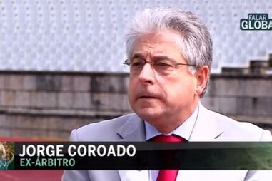 “A tecnologia não permite detetar se o golo é feito com a mão"