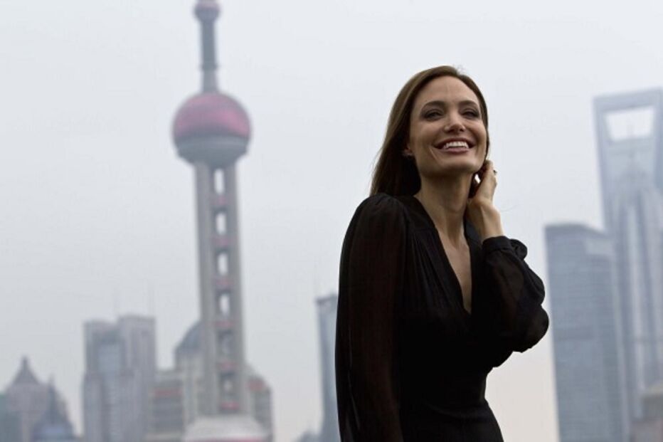 cmtv, angelina jolie, atriz, comunicado, família, abandona, carreira