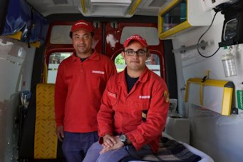 Nazaré, bebé, criança, bombeiros, ambulância, Micael Ramos, Abílio Neves