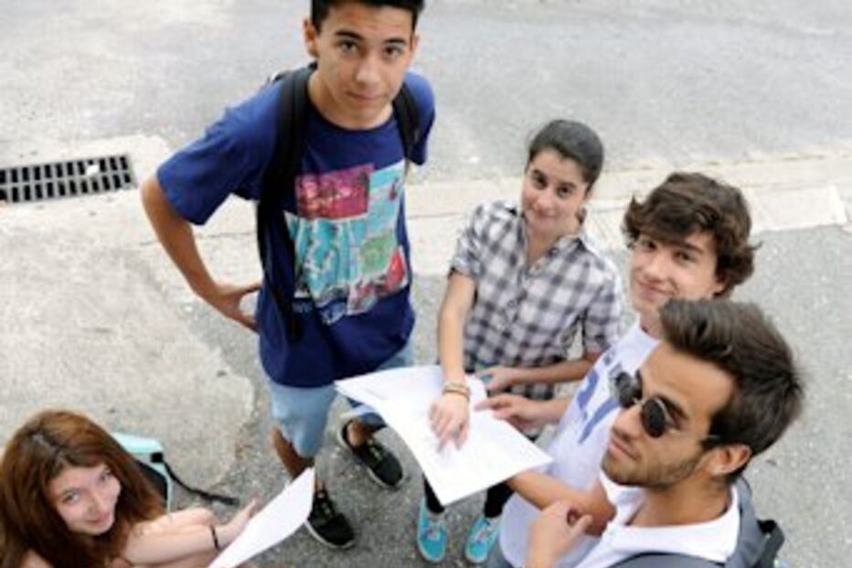 exames, nacionais, português, engano