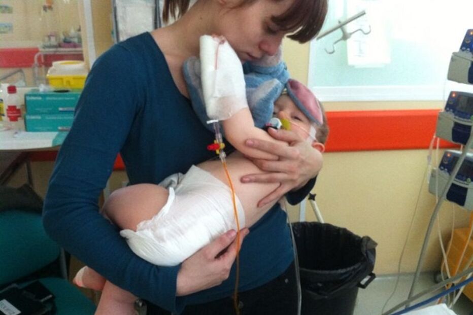 solidariedade, bebé, Cristiano Ronaldo, pagamento, operação, cérebro, Erik Ortiz Cruz