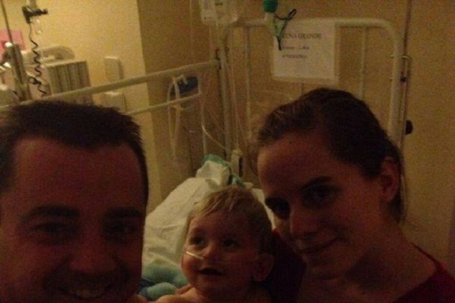 solidariedade, bebé, Cristiano Ronaldo, pagamento, operação, cérebro, Erik Ortiz Cruz