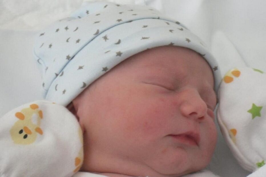 solidariedade, bebé, Cristiano Ronaldo, pagamento, operação, cérebro, Erik Ortiz Cruz