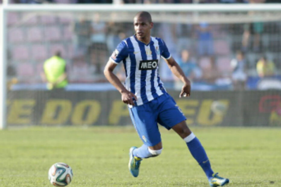 desporto, futebol, F.C. Porto, jogador, Fernando, vendido, Manchester City, 15 milhões, euros