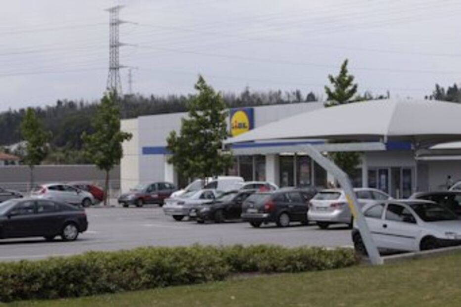 assalto, supermecado, tiros