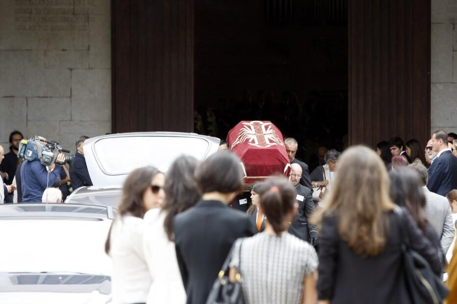 funeral, andré, bessa, judite, sousa, filho, amigos, familiares, figuras, públicas, despedida, adeus