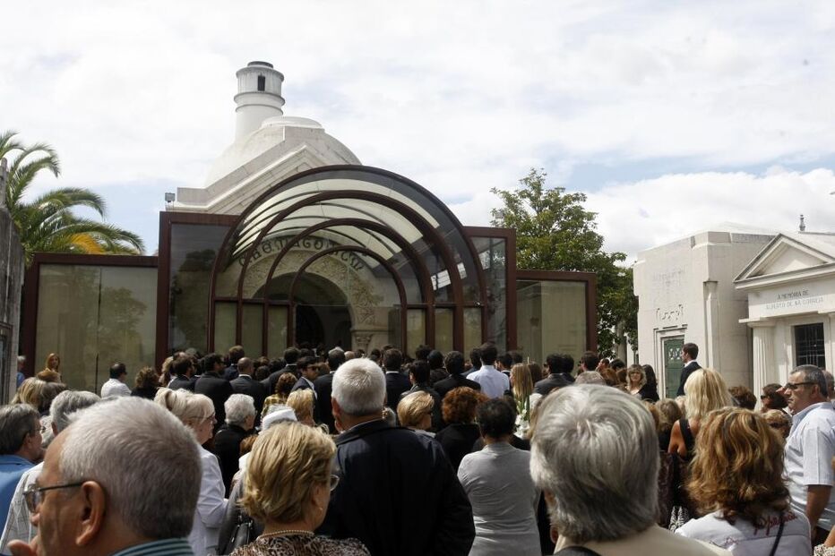 funeral, andré, bessa, judite, sousa, filho, amigos, familiares, figuras, públicas, despedida, adeus