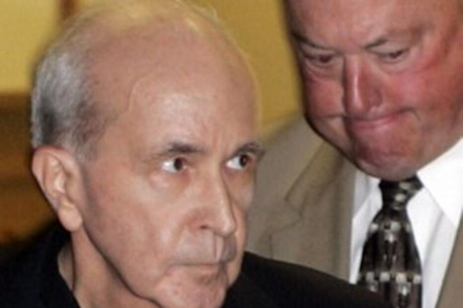 Estados, Unidos Ohio, Toledo, padre, condenado, matar, freira, morre, prisão