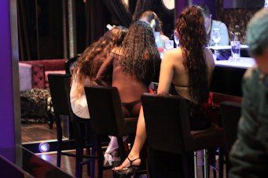 prostituição, exploração sexual, crime sexual, estrangeiras, Gran Canaria, Barcelona, Ibiza