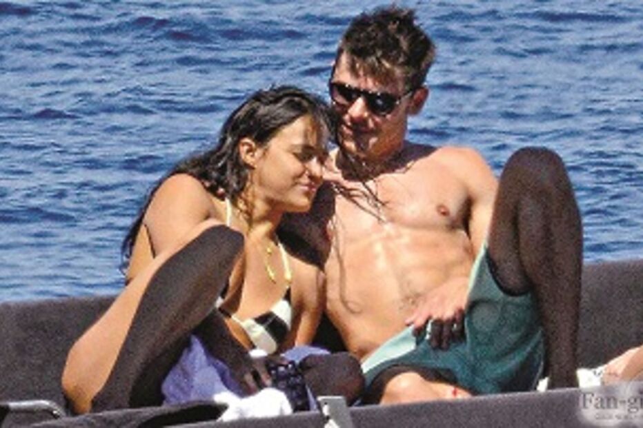 Zac Efron,  Michelle Rodriguez