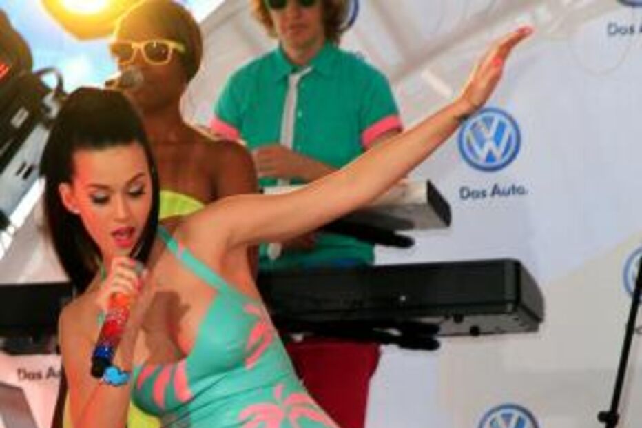 Fotogaleria, Irina Shayk, Karissa Shannon, Katy Perry, Kelly Brook, Kristen Dunst, Kristen Stewart, Oceana Basílio, Paris Hilton, Reese Witherspoon, Rihanna, Selena Gomez, Geri Halliwell, Victoria Silvstedt