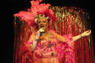 Cultura, Teatro, Cabaret-Teatro, Revista à Portuguesa, Chapitô, Guida Scarllaty