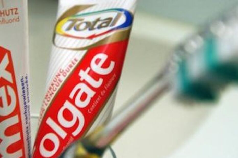 saúde, colgate, total, pasta, dentes, dentífrico, cancro, perigo