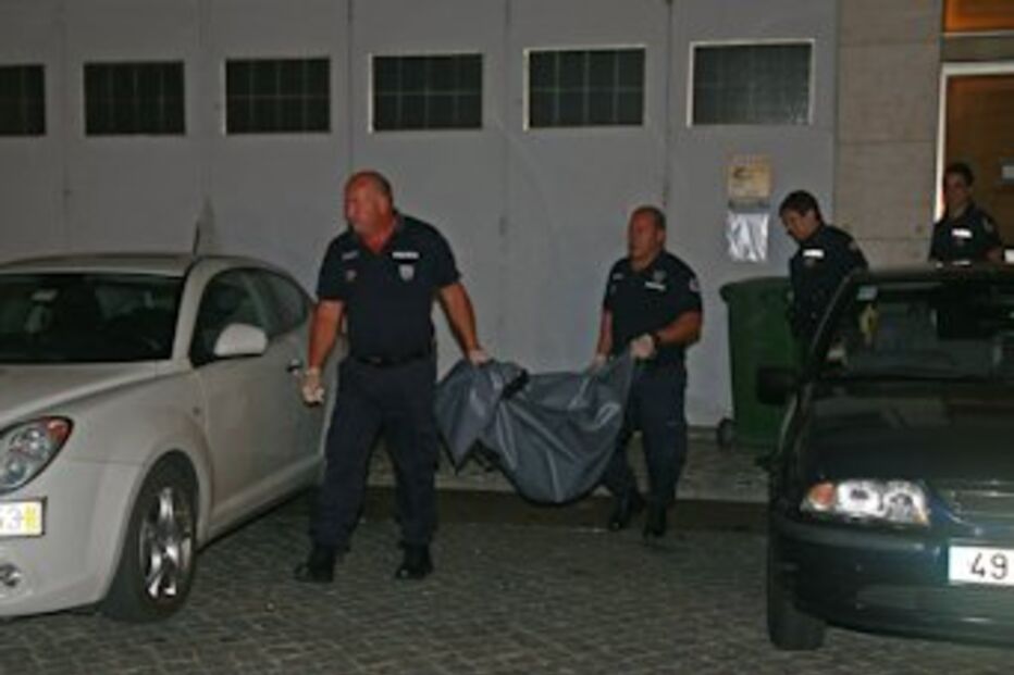 pai, tortura, dá, vinho, bebé