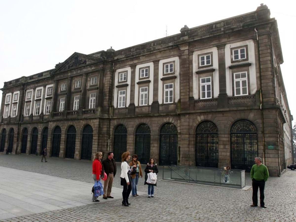 Clio do Aço'': Renault que desceu escadaria da Universidade de