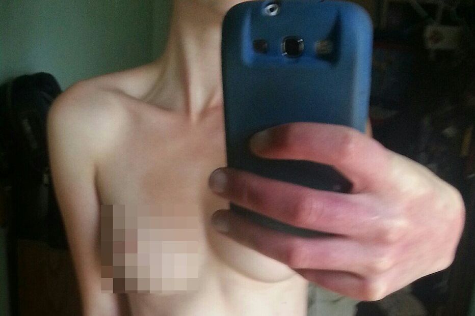 01-09-2014_18_04_34 Yvonne Strahovski enNptdo.jpg